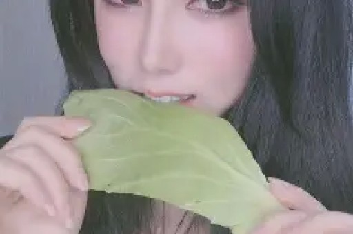 从“嫁给自己”到负债50万:当独立女性被收割有些人缺的不是仪式感是底线 从“嫁给自己”到负债50万:当独立女性被收割有些人缺的不是仪式感是底线