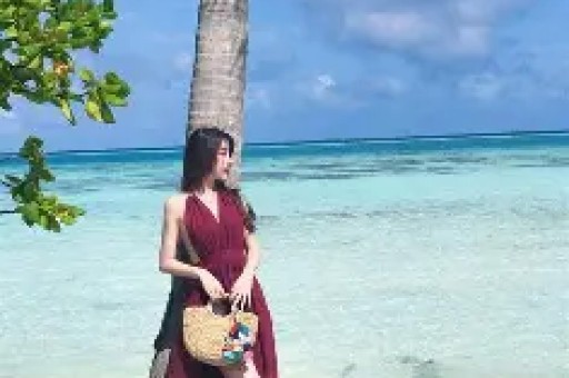 男艺人被指高铁占座网友称“小牌大耍”官方公布调查结果